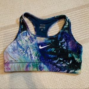 Super Rare and Pretty Pattern Nike Pro Sports Bea